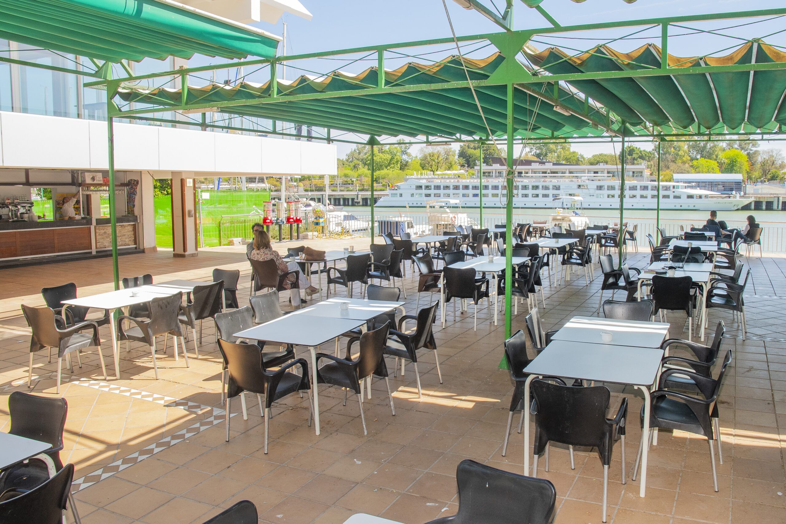 Encuesta de satisfacción de los servicios de hostelería del Club Náutico